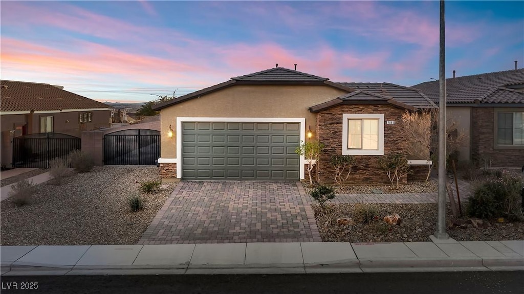 single story home featuring a garage