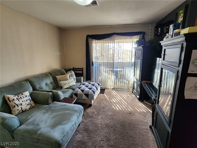 living room with carpet