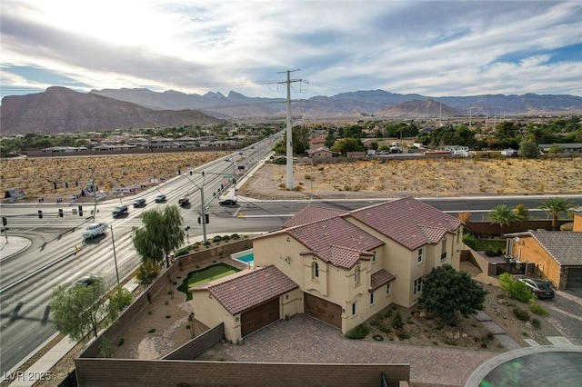 bird's eye view featuring a mountain view