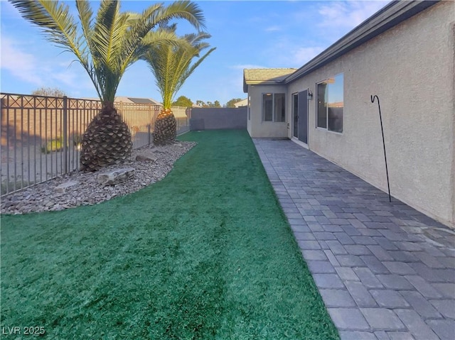 view of yard with a patio