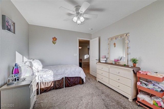 bedroom featuring carpet floors and a ceiling fan