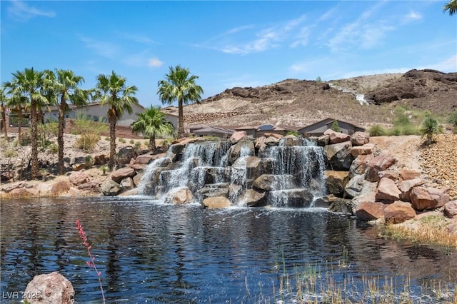 water view featuring a mountain view