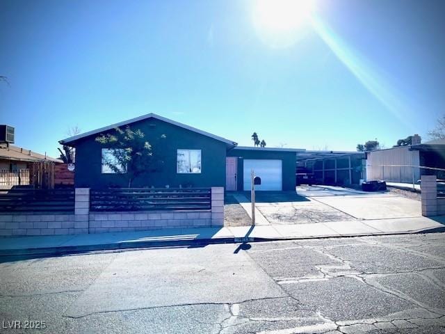 view of front facade with a garage