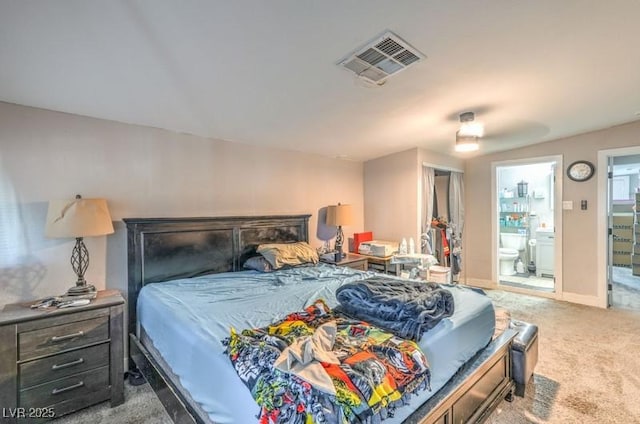 carpeted bedroom featuring connected bathroom and ceiling fan