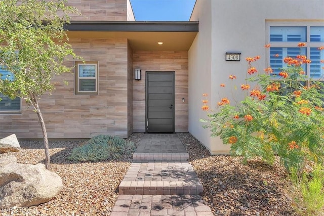 view of entrance to property