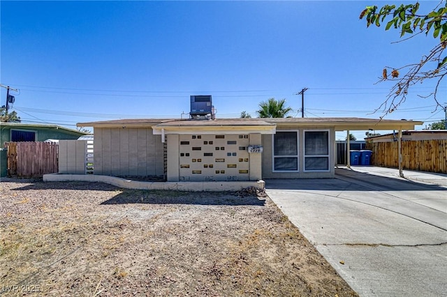 view of front of home with central air condition unit