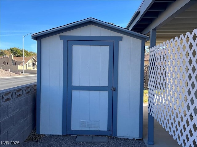 view of outbuilding