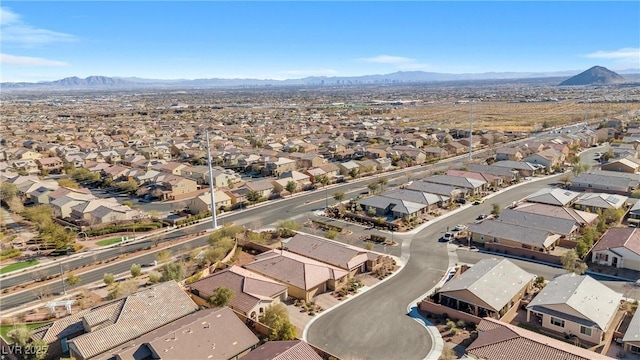 bird's eye view with a mountain view