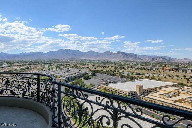 balcony featuring a mountain view