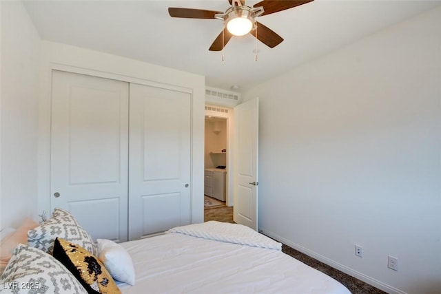 bedroom with ceiling fan, carpet floors, and a closet