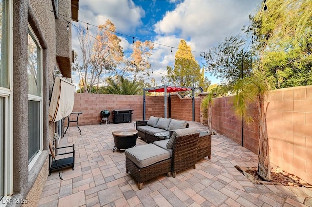 view of patio featuring cooling unit and an outdoor hangout area