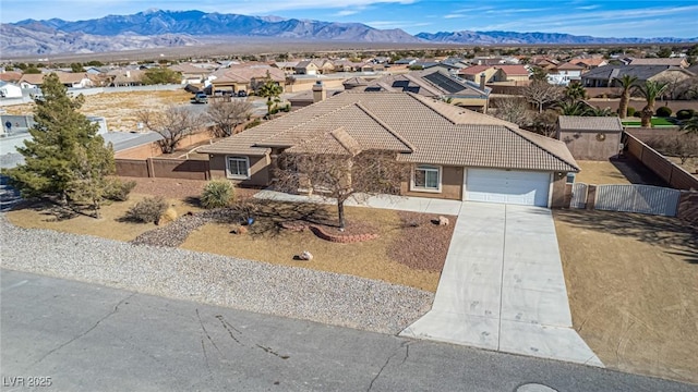 bird's eye view with a mountain view