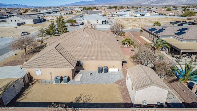 bird's eye view with a mountain view