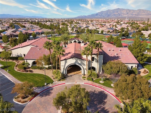 bird's eye view featuring a mountain view