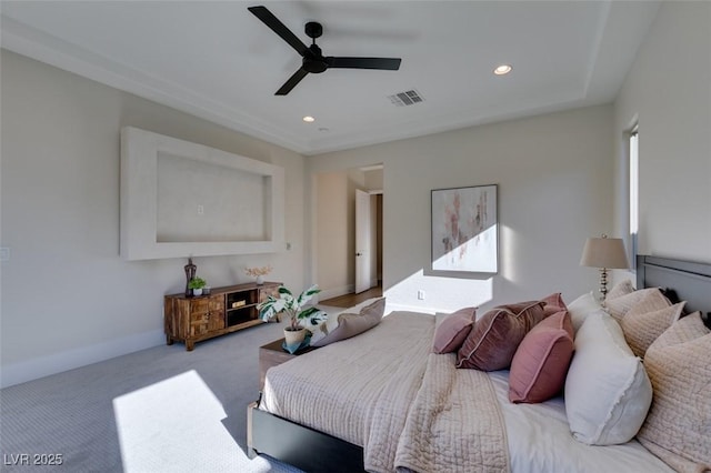 carpeted bedroom featuring ceiling fan