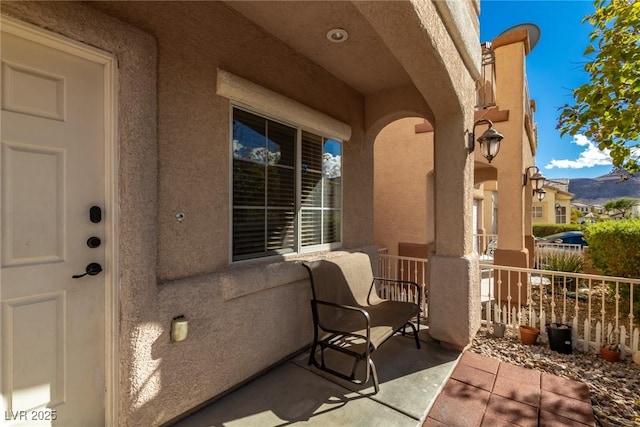 balcony featuring covered porch