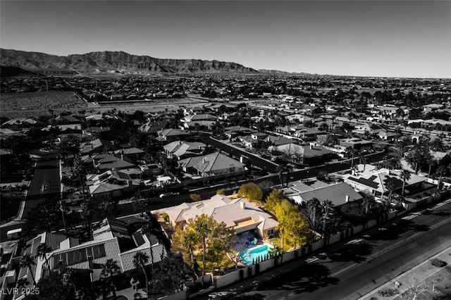 bird's eye view with a mountain view