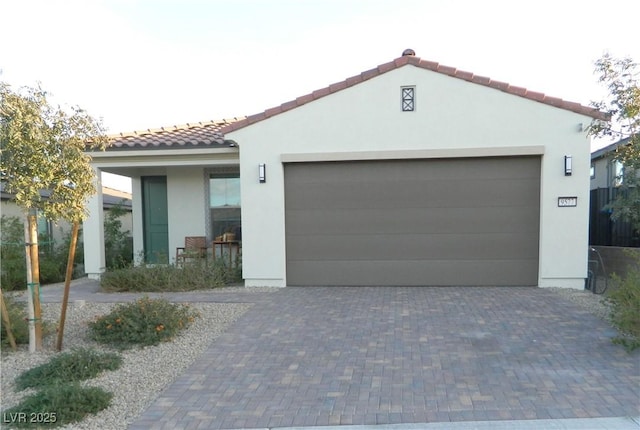 view of front facade with a garage