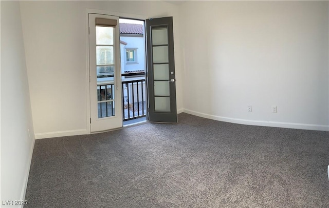 view of carpeted spare room