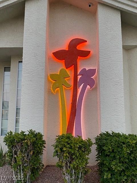 details featuring stucco siding