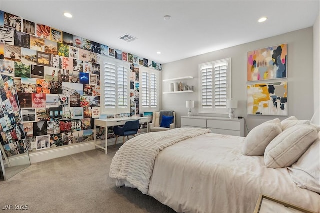 bedroom with carpet flooring