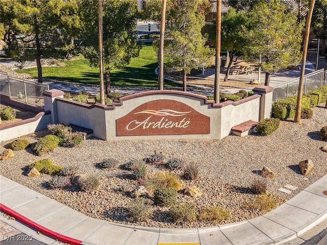 view of community / neighborhood sign