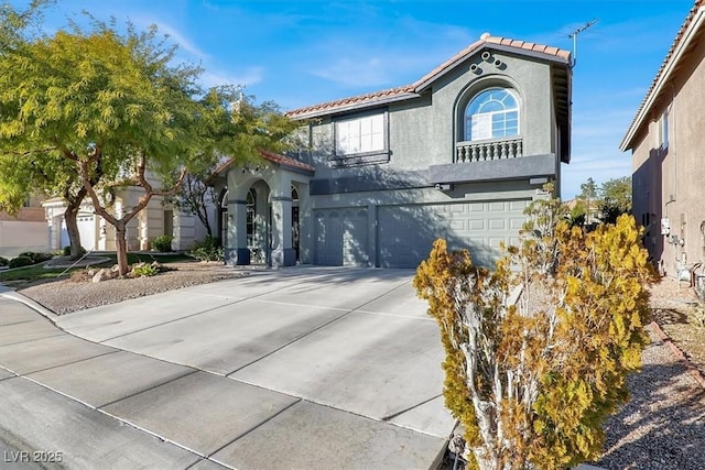 view of front of house featuring a garage