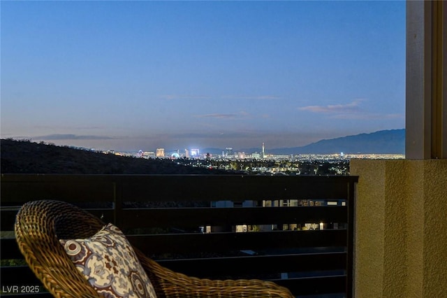 water view featuring a mountain view