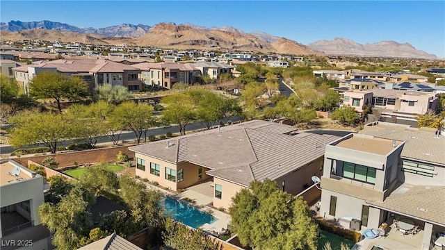 bird's eye view with a mountain view