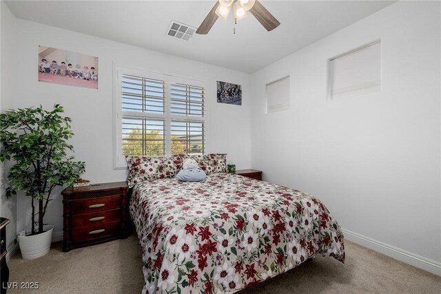 bedroom with ceiling fan