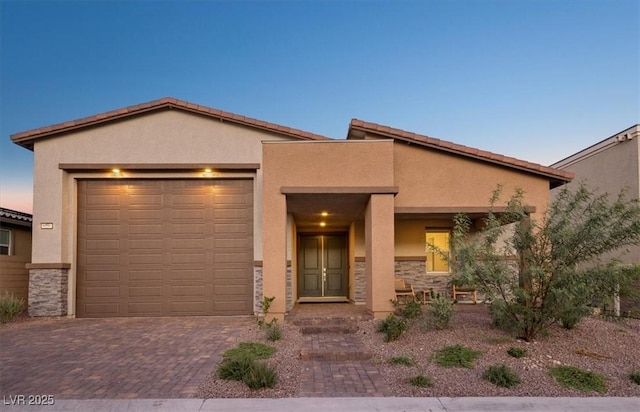 view of front of house featuring a garage