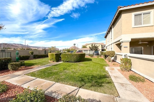 view of yard with a mountain view