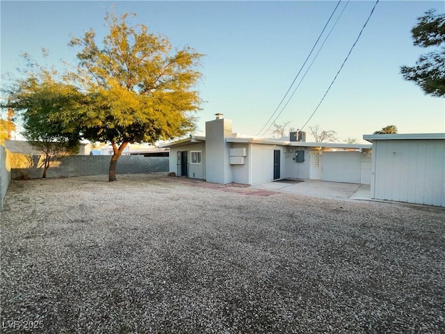 view of front facade featuring a patio