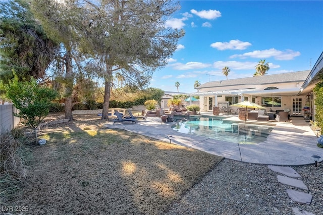 view of swimming pool featuring a patio area and outdoor lounge area