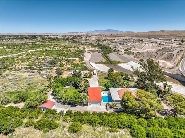 bird's eye view featuring a mountain view