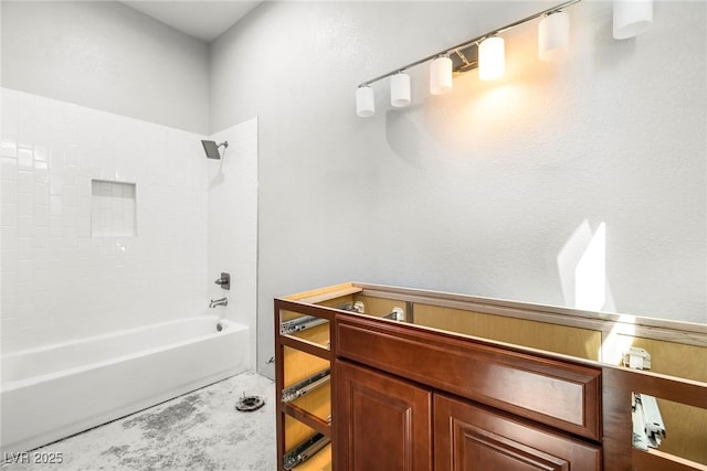 bathroom featuring shower / washtub combination