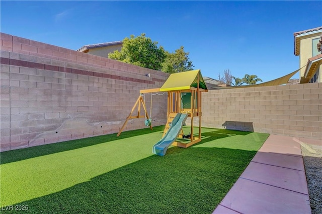 view of jungle gym featuring a yard