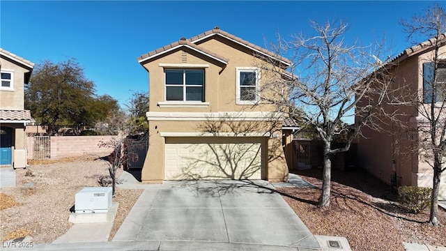 view of front property featuring a garage