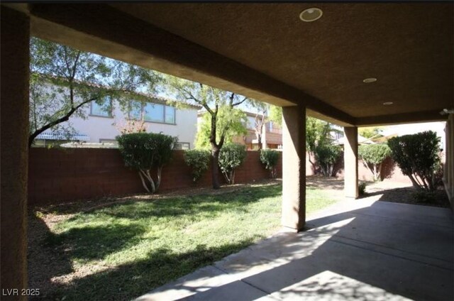 view of yard with a patio