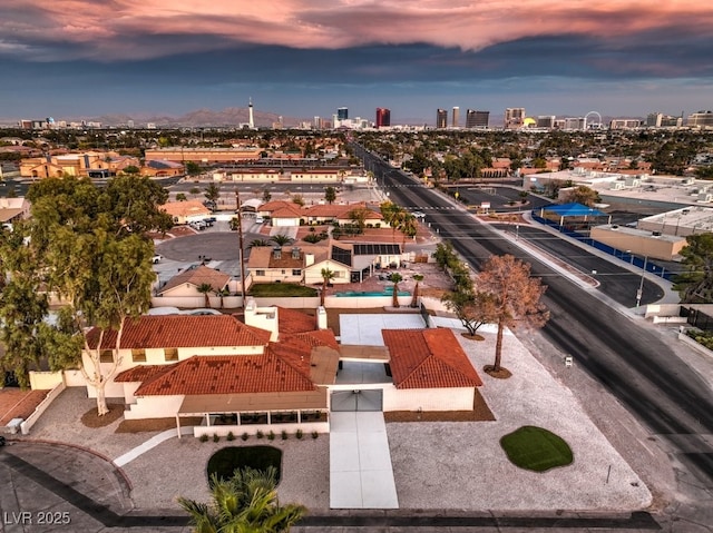 view of aerial view at dusk