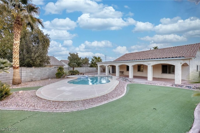 view of swimming pool featuring a patio