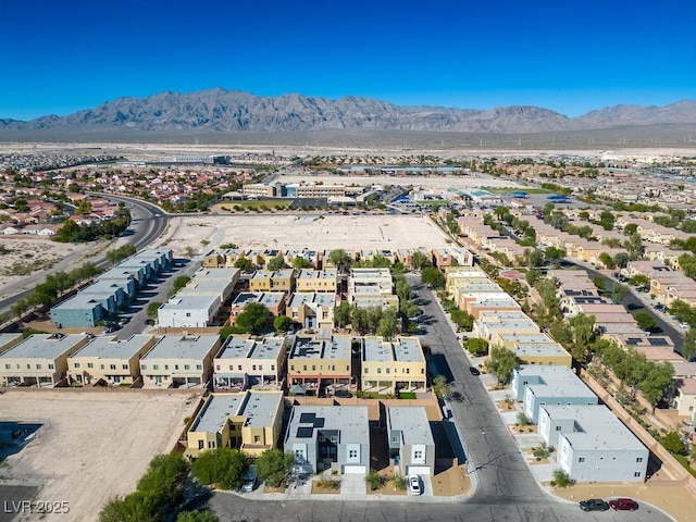 bird's eye view featuring a mountain view