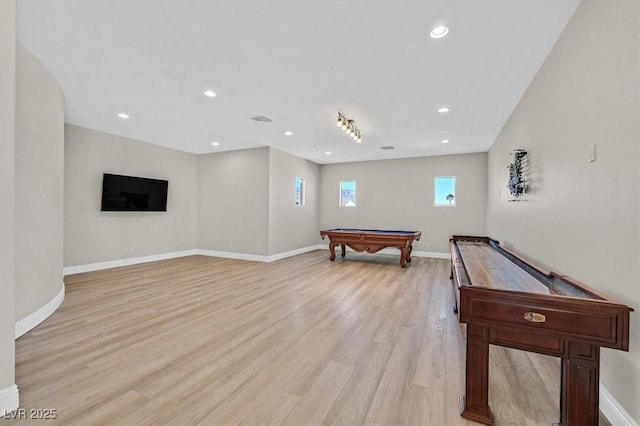 rec room with visible vents, baseboards, recessed lighting, pool table, and light wood-style floors