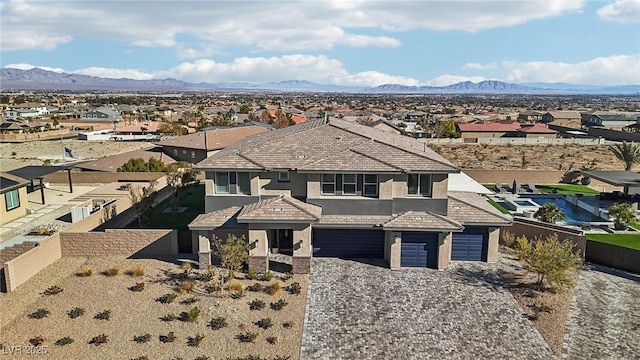 bird's eye view featuring a mountain view