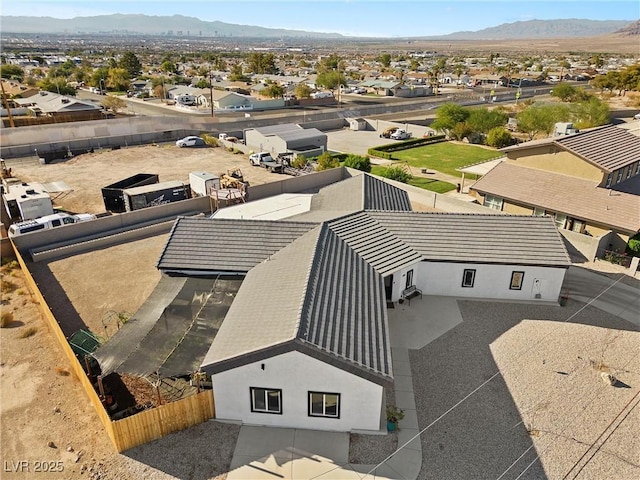 bird's eye view featuring a mountain view