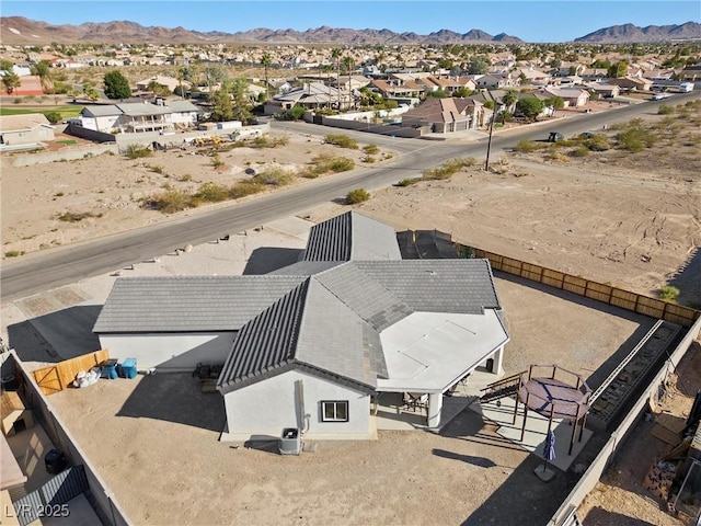 bird's eye view with a mountain view