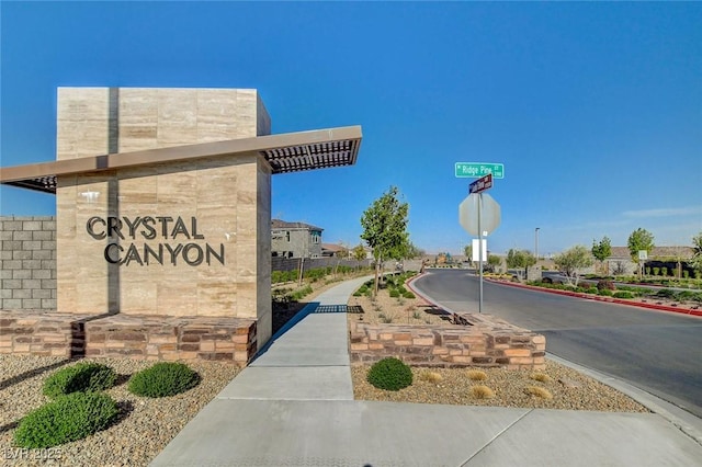 395 Nine Mile Creek Dr, Las Vegas, NV 89138 - photo 2