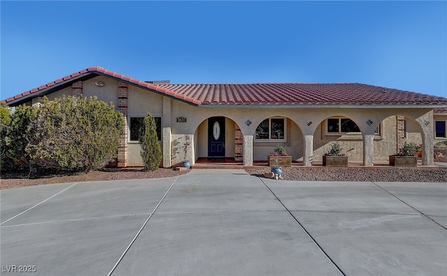 view of mediterranean / spanish-style home