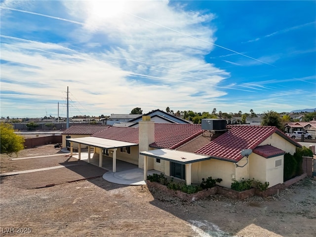 view of front of house featuring a patio