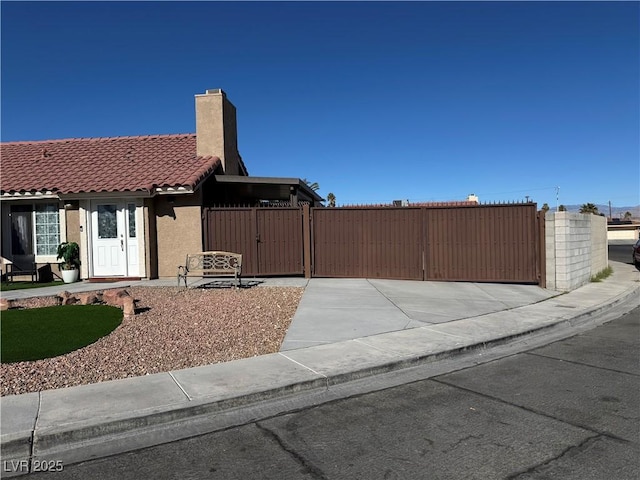 view of front of property